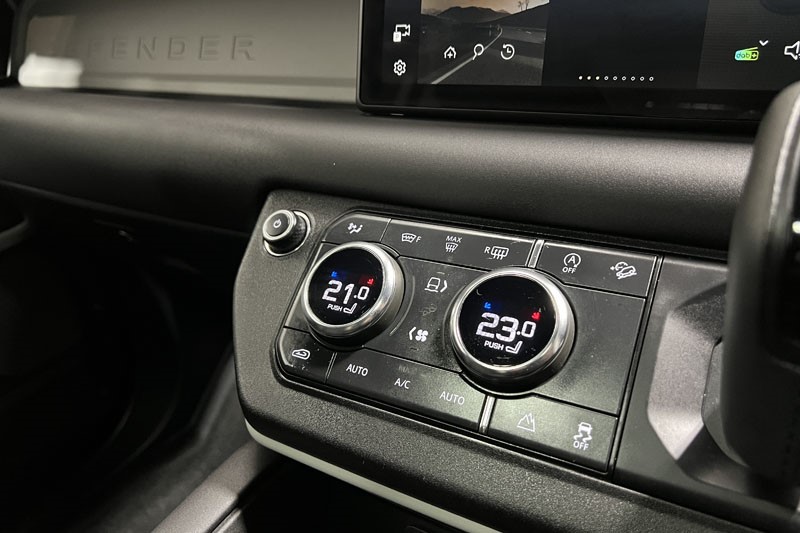 2023 (73) LAND ROVER DEFENDER 3.0 D250 X-Dynamic SE 110 5dr Auto 5169753