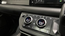 2023 (73) LAND ROVER DEFENDER 3.0 D250 X-Dynamic SE 110 5dr Auto 5169753