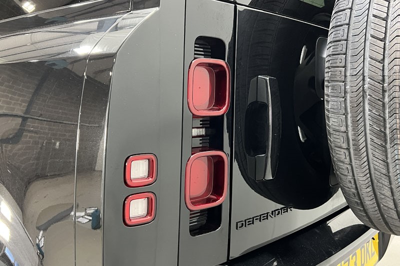 2023 (73) LAND ROVER DEFENDER 3.0 D250 X-Dynamic SE 110 5dr Auto 5169769