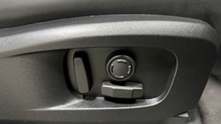 2023 (73) LAND ROVER DEFENDER 3.0 D250 X-Dynamic SE 110 5dr Auto 5169745