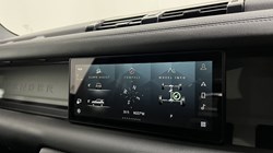 2023 (73) LAND ROVER DEFENDER 3.0 D250 X-Dynamic SE 110 5dr Auto 5169757