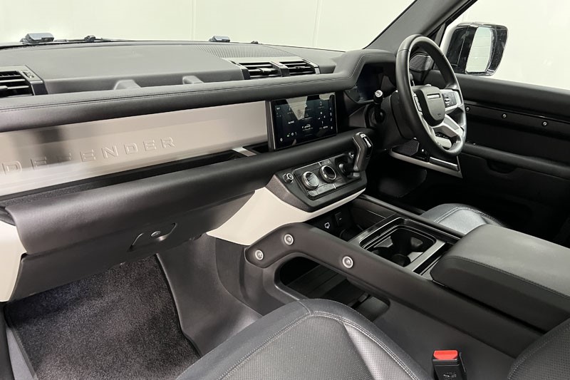 2023 (73) LAND ROVER DEFENDER 3.0 D250 X-Dynamic SE 110 5dr Auto 5169762