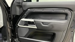 2023 (73) LAND ROVER DEFENDER 3.0 D250 X-Dynamic SE 110 5dr Auto 5169741