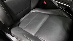 2024 (24) JAGUAR F-PACE 2.0 D200 R-Dynamic SE Black 5dr Auto AWD 5169077