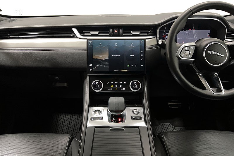 2024 (24) JAGUAR F-PACE 2.0 D200 R-Dynamic SE Black 5dr Auto AWD 5169069