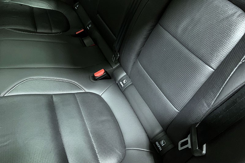 2024 (24) JAGUAR F-PACE 2.0 D200 R-Dynamic SE Black 5dr Auto AWD 5169097