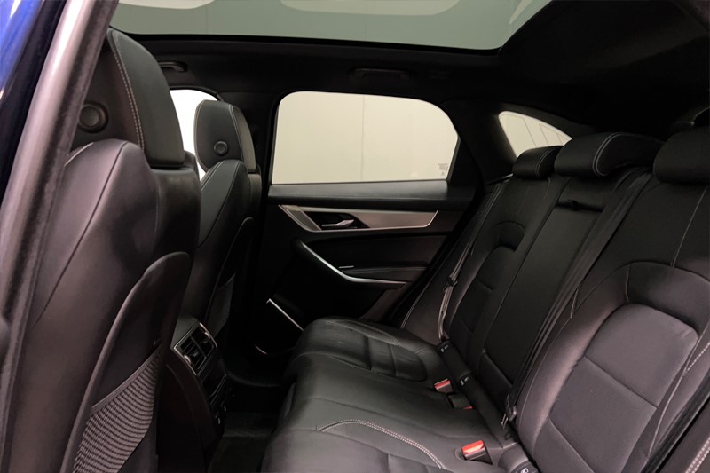 2024 (24) JAGUAR F-PACE 2.0 D200 R-Dynamic SE Black 5dr Auto AWD 5169063