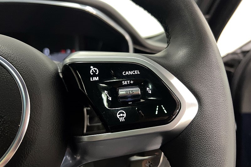 2024 (24) JAGUAR F-PACE 2.0 D200 R-Dynamic SE Black 5dr Auto AWD 5169080