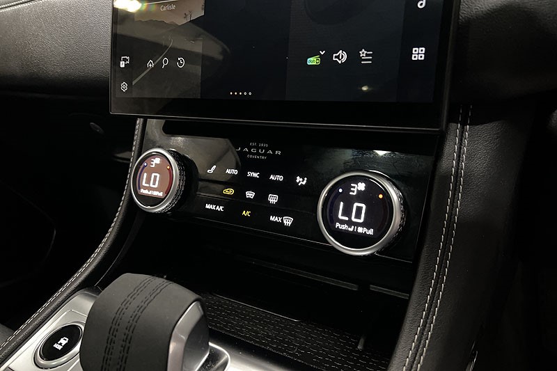 2024 (24) JAGUAR F-PACE 2.0 D200 R-Dynamic SE Black 5dr Auto AWD 5169085