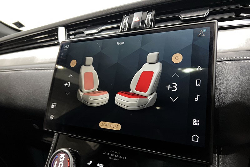 2024 (24) JAGUAR F-PACE 2.0 D200 R-Dynamic SE Black 5dr Auto AWD 5169091