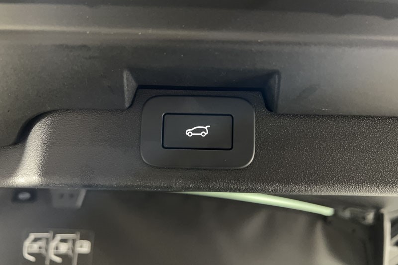 2023 (23) LAND ROVER DISCOVERY 3.0 D300 Dynamic SE 5dr Auto 5192472