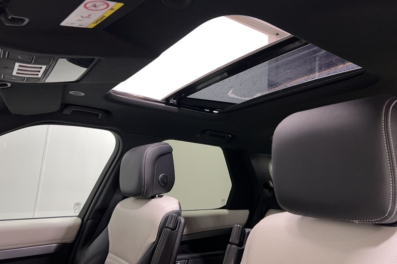 2023 (23) LAND ROVER DISCOVERY 3.0 D300 Dynamic SE 5dr Auto 5192460