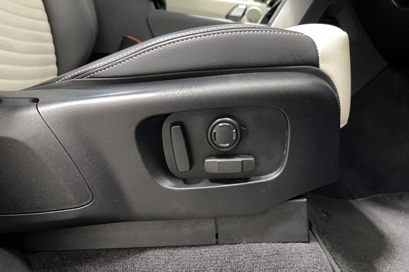 2023 (23) LAND ROVER DISCOVERY 3.0 D300 Dynamic SE 5dr Auto 5192441