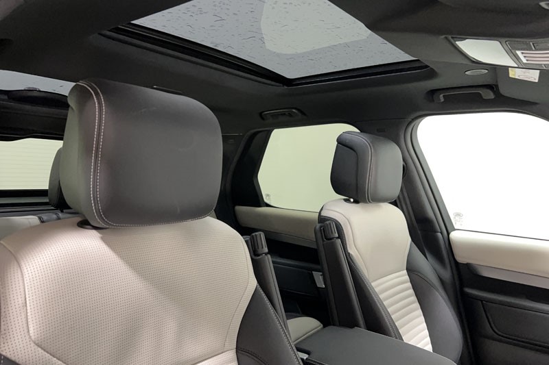 2023 (23) LAND ROVER DISCOVERY 3.0 D300 Dynamic SE 5dr Auto 5192443