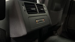 2023 (23) LAND ROVER DISCOVERY 3.0 D300 Dynamic SE 5dr Auto 5192465