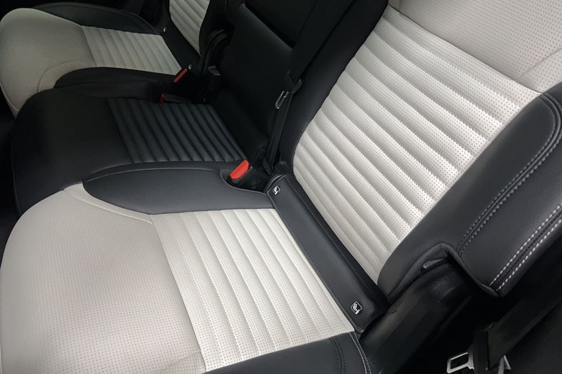 2023 (23) LAND ROVER DISCOVERY 3.0 D300 Dynamic SE 5dr Auto 5192464