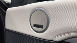 2023 (23) LAND ROVER DISCOVERY 3.0 D300 Dynamic SE 5dr Auto 5192438