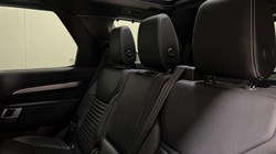 2024 (73) LAND ROVER DISCOVERY 3.0 D300 Dynamic SE 5dr Auto 5172517