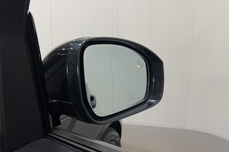 2024 (73) LAND ROVER DISCOVERY 3.0 D300 Dynamic SE 5dr Auto 5172493