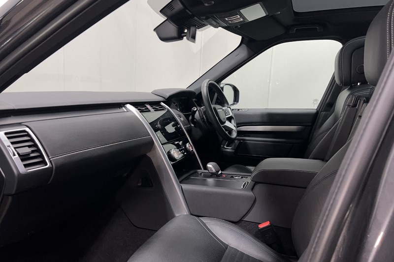 2024 (73) LAND ROVER DISCOVERY 3.0 D300 Dynamic SE 5dr Auto 5172513