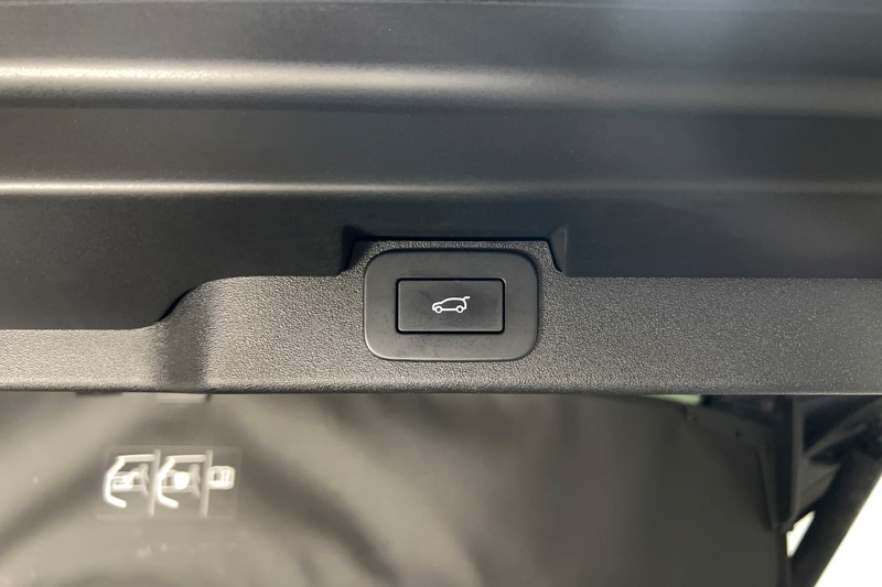 2024 (73) LAND ROVER DISCOVERY 3.0 D300 Dynamic SE 5dr Auto 5172613