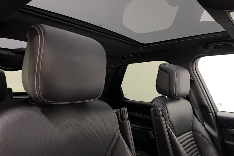 2024 (73) LAND ROVER DISCOVERY 3.0 D300 Dynamic SE 5dr Auto 5172496