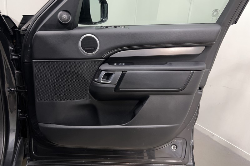 2024 (73) LAND ROVER DISCOVERY 3.0 D300 Dynamic SE 5dr Auto 5172489