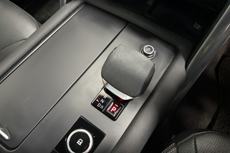 2024 (73) LAND ROVER DISCOVERY 3.0 D300 Dynamic SE 5dr Auto 5172501