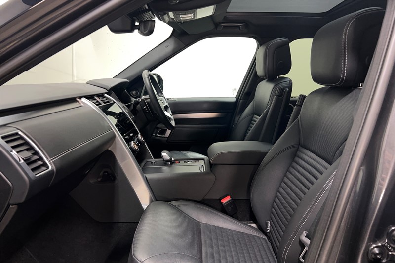 2024 (73) LAND ROVER DISCOVERY 3.0 D300 Dynamic SE 5dr Auto 5172479