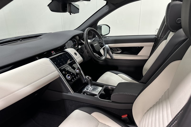 2023 (73) LAND ROVER DISCOVERY SPORT 1.5 P300e Urban Edition 5dr Auto [5 Seat] 5177000