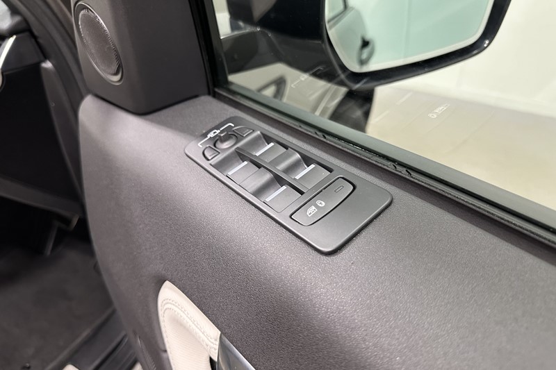 2023 (73) LAND ROVER DISCOVERY SPORT 1.5 P300e Urban Edition 5dr Auto [5 Seat] 5176982