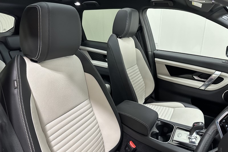 2023 (73) LAND ROVER DISCOVERY SPORT 1.5 P300e Urban Edition 5dr Auto [5 Seat] 5176985