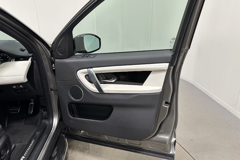 2023 (73) LAND ROVER DISCOVERY SPORT 1.5 P300e Urban Edition 5dr Auto [5 Seat] 5176981