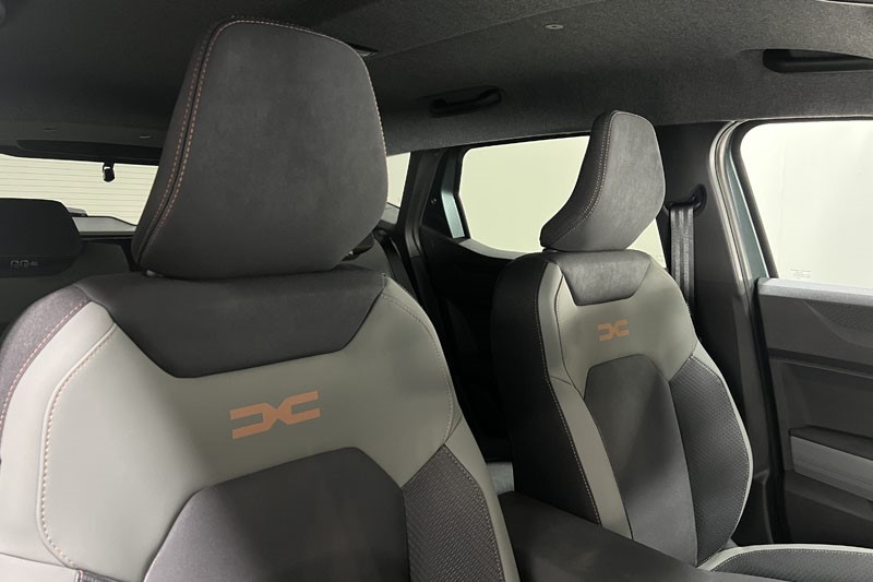 2025 (74) DACIA DUSTER 1.6 Hybrid 140 Extreme 5dr Auto 5177853