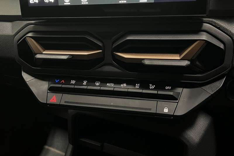 2025 (74) DACIA DUSTER 1.6 Hybrid 140 Extreme 5dr Auto 5177860