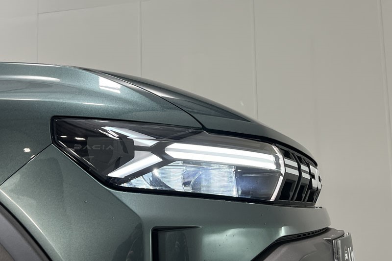 2025 (74) DACIA DUSTER 1.6 Hybrid 140 Extreme 5dr Auto 5177880