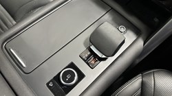 2023 (73) LAND ROVER DISCOVERY 3.0 D300 Dynamic SE 5dr Auto 5180554