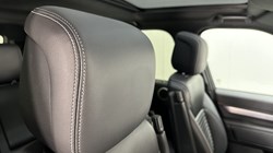 2023 (73) LAND ROVER DISCOVERY 3.0 D300 Dynamic SE 5dr Auto 5180549