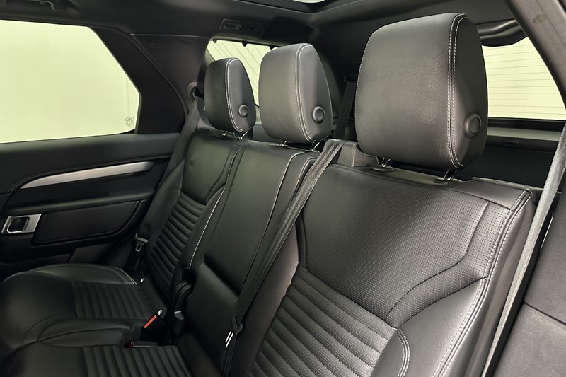 2023 (73) LAND ROVER DISCOVERY 3.0 D300 Dynamic SE 5dr Auto 5180571