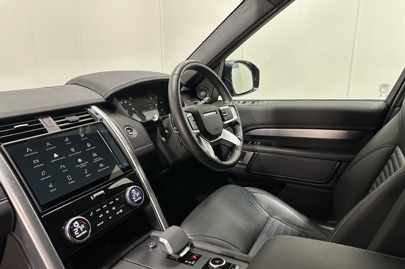 2023 (73) LAND ROVER DISCOVERY 3.0 D300 Dynamic SE 5dr Auto 5180569