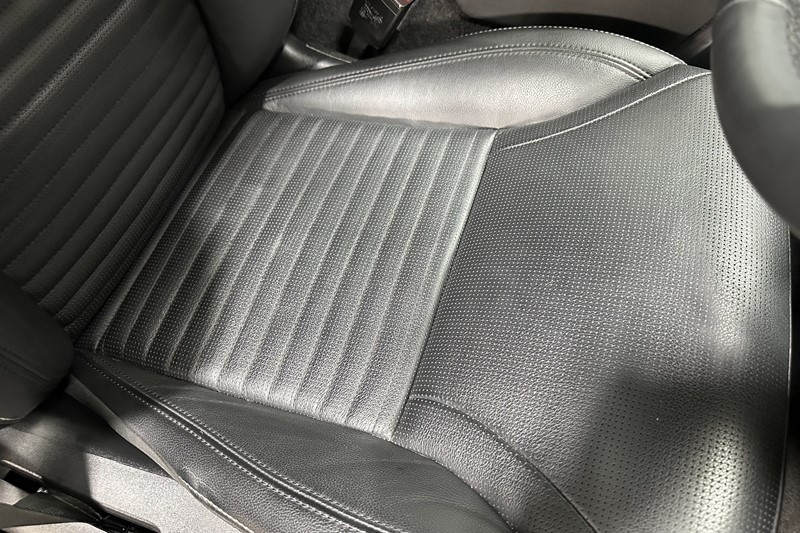 2023 (73) LAND ROVER DISCOVERY 3.0 D300 Dynamic SE 5dr Auto 5180547