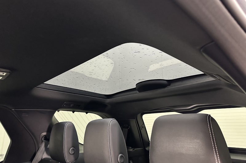 2023 (73) LAND ROVER DISCOVERY 3.0 D300 Dynamic SE 5dr Auto 5180572