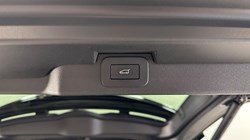 2023 (73) LAND ROVER DISCOVERY 3.0 D300 Dynamic SE 5dr Auto 5180580