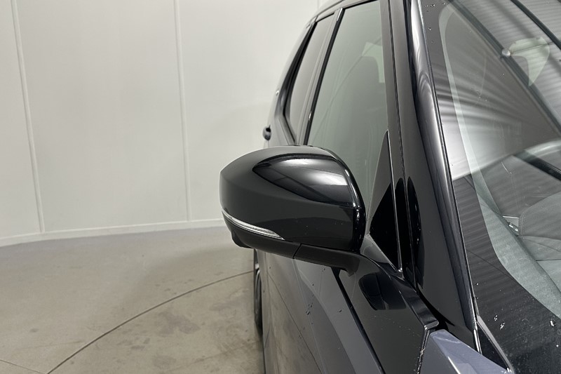 2023 (73) LAND ROVER DISCOVERY 3.0 D300 Dynamic SE 5dr Auto 5180584