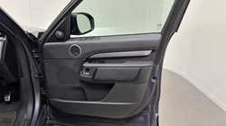 2023 (73) LAND ROVER DISCOVERY 3.0 D300 Dynamic SE 5dr Auto 5180543