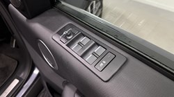 2023 (73) LAND ROVER DISCOVERY 3.0 D300 Dynamic SE 5dr Auto 5180545