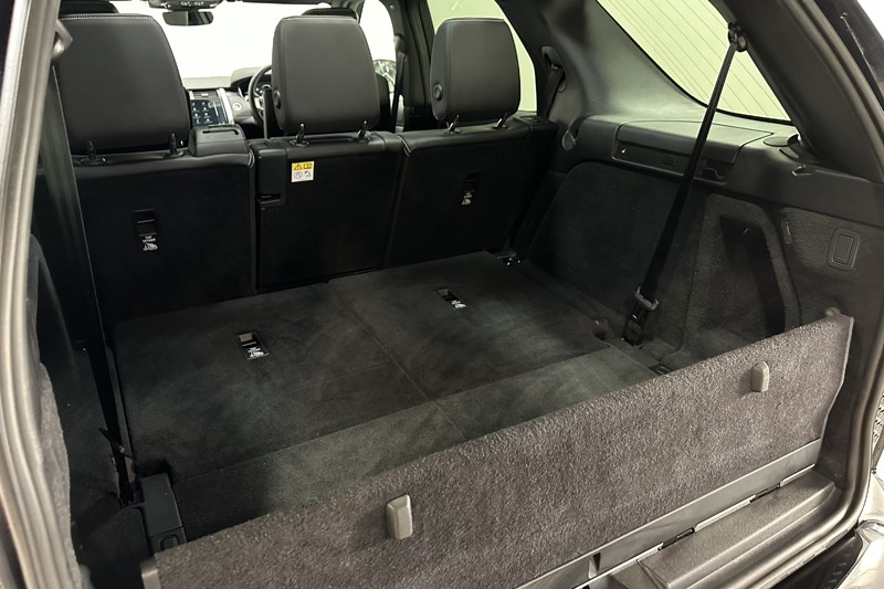 2023 (73) LAND ROVER DISCOVERY 3.0 D300 Dynamic SE 5dr Auto 5180577