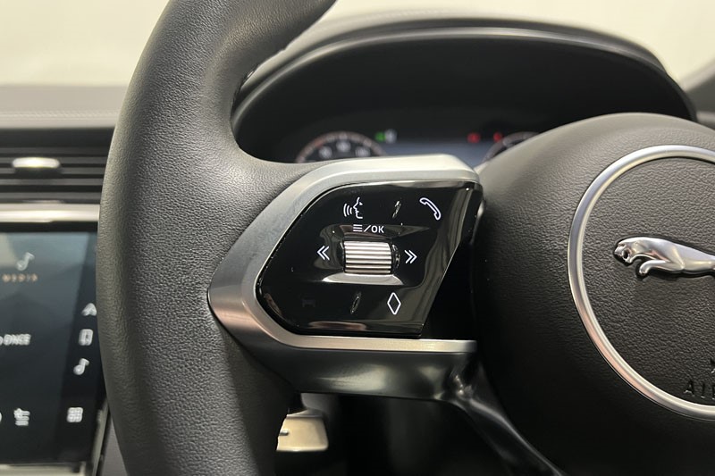 2023 (73) JAGUAR E-PACE 2.0 D200 R-Dynamic SE Black 5dr Auto 5179073