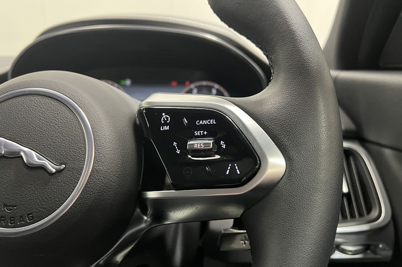 2023 (73) JAGUAR E-PACE 2.0 D200 R-Dynamic SE Black 5dr Auto 5179074