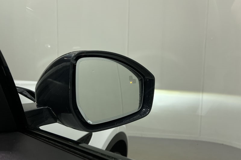 2023 (73) JAGUAR E-PACE 2.0 D200 R-Dynamic SE Black 5dr Auto 5185508